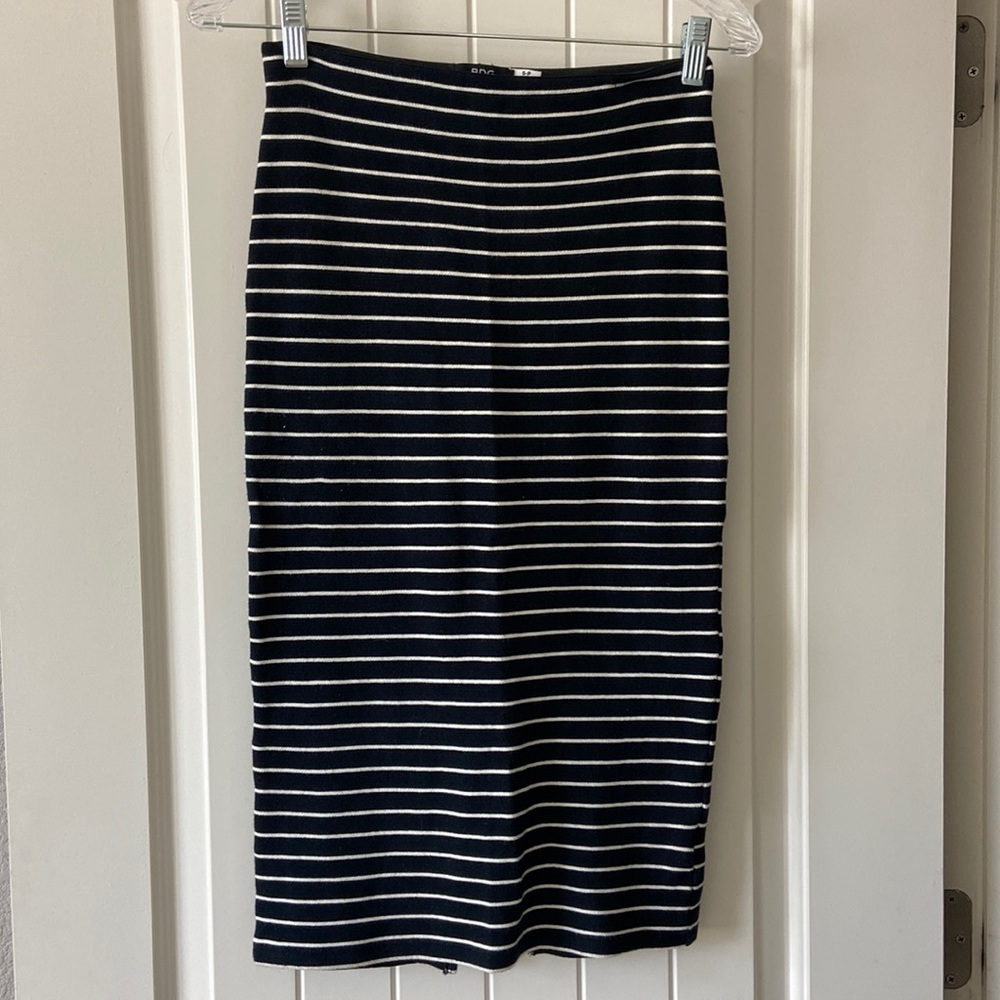 Black & white stripe pencil skirt